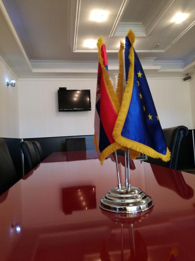 Hotel Tri Sesira Ljubovija Zewnętrze zdjęcie