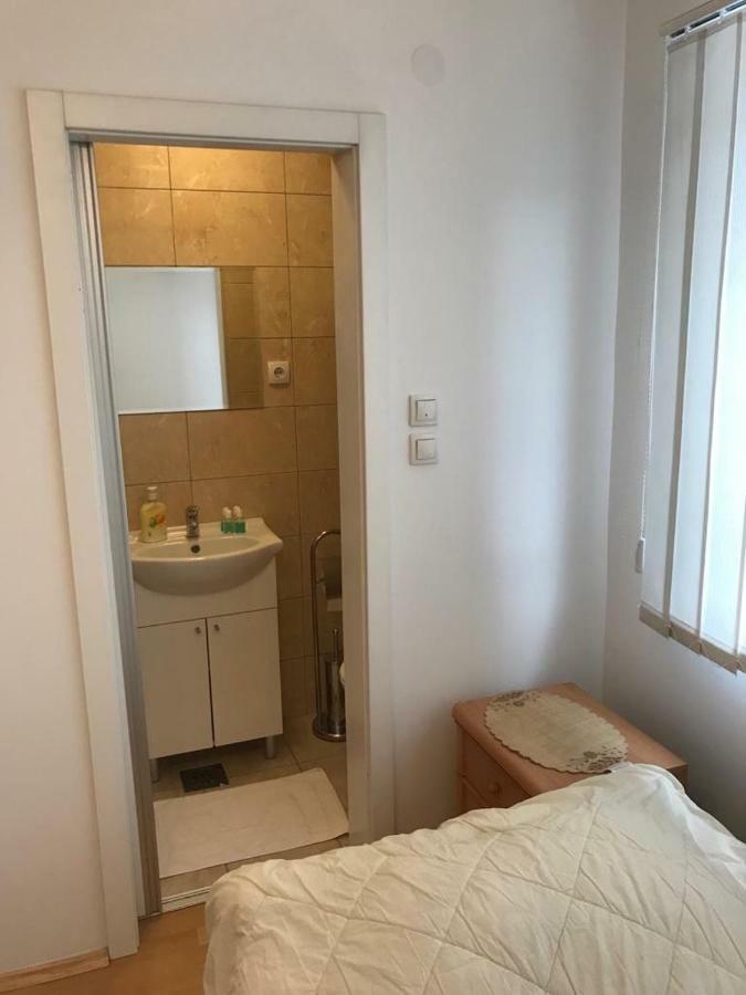 Hotel Tri Sesira Ljubovija Zewnętrze zdjęcie